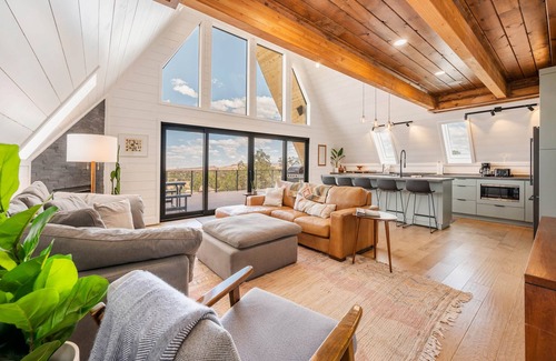 Torrey House | The Juniper House with Stunning Views