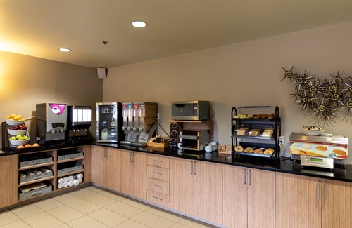 Whitecourt Hotel | The Kanata by BCMInns Whitecourt
