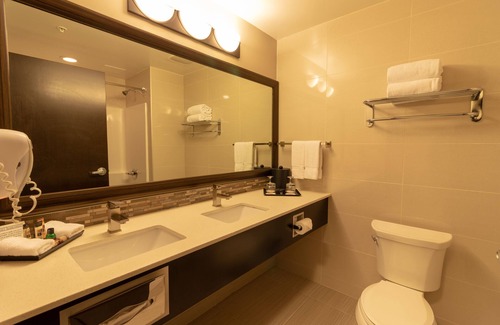 Whitecourt Hotel | The Kanata by BCMInns Whitecourt