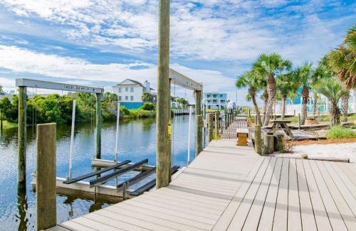 Sharp Reef House | The Key Lime Cottage by Southern Vacation Rentals