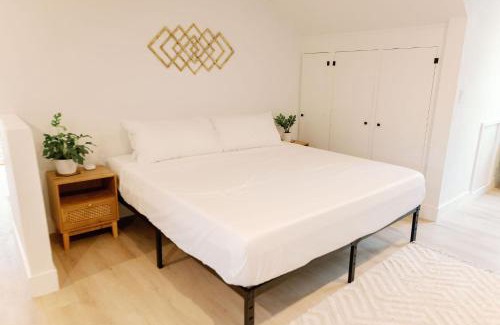 Gainesville Apartment | The Key Reno'd Historic Studio 1 Mile to UF & DT