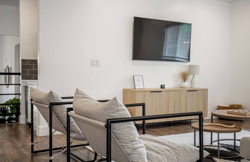 Shearer Hills - Ridgeview House | The Kinder Haus New to VRBO Centrally located to all things SA