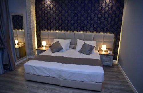 Rade Hotel | The King Resort