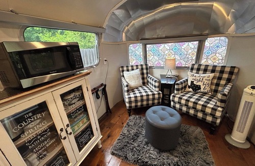 Bartlett House | The Kiwi Crossing - Quiet, Private and very Cozy