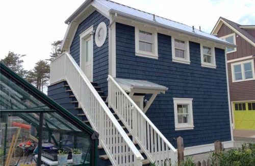 Seabrook House | The Ladybug by Seabrook Hospitality