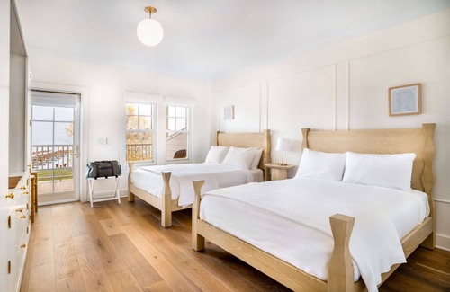 Canandaigua Hotel | The Lake House on Canandaigua