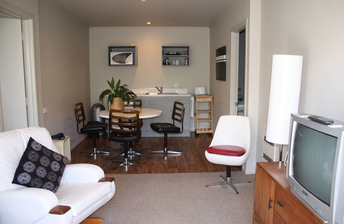Taupo Hotel | The Lake Motel