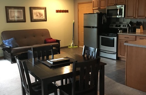 International Falls Resort | The Lake Suite at Bear Ridge on Beautiful Rainy Lake