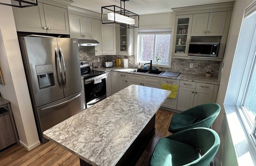 Little Bullhead House | The Lake Villa (family-friendly or pet-friendly).