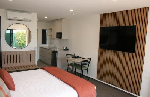 Twizel Hotel | The Lakes Motel