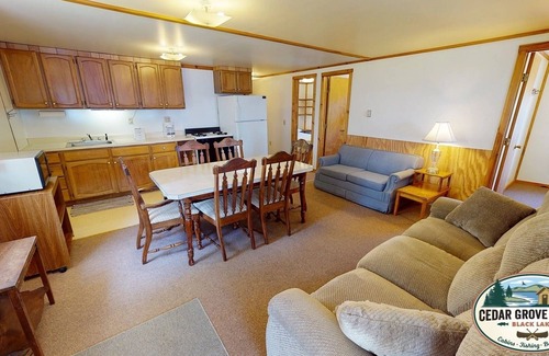 Brier Hill Cabin | The Lakeview at Cedar Grove Camps