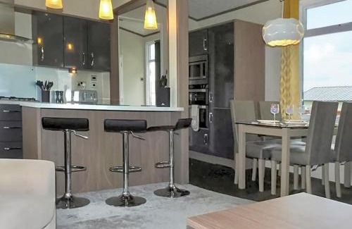 Woodhall Spa House | The Lancaster - Uk48336