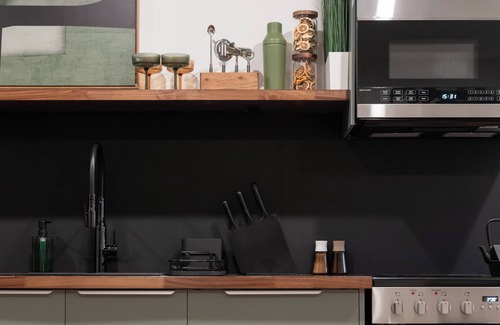 Newburgh Apartment | The Lander Pied-à-terre - pet friendly apartment in Historic Newburgh.