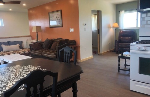 Lander Apartment | The Lander Roost: Your Basecamp to Adventure