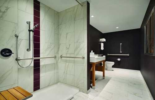 Stockade Historic District Hotel | The Landing Hotel at Rivers Casino & Resort