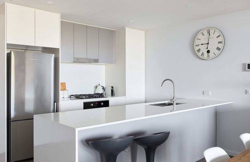 Newcastle Apartment | The Landing - Newcastle CBD Apartment