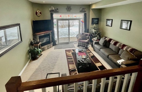 Anstruther Lake Cottage | The Landing on Anstruther Lake