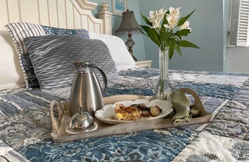 Westerly Bed & Breakfast | The Langworthy Inn & Winery