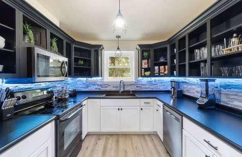 Northeast Pensacola House | The Lantana Leisure - A Lavish Central Vibe!