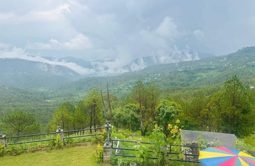 Almora Villa | The Laylah - A Luxury villa in Binsar near Kasar Devi temple.