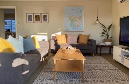 Primrose Sands House | The Lazy Fig - Ocean Views, Orchard & Pizza Oven