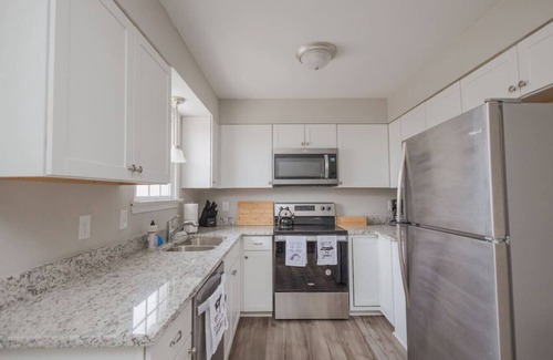 Martinsburg Apartment | The Lazy Lizard- 2 bedroom apartment