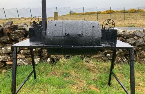 Ballyshannon Apartment | The Lazy Llama Shepherd Hut Campview Farm Stay