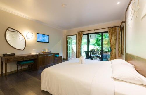 Khuekkhak Resort | The Leaf on The Sands by Katathani - SHA Extra Plus