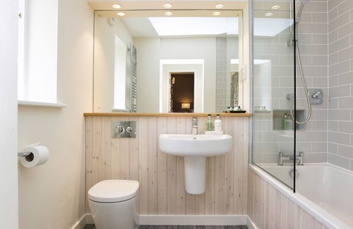 Borrowdale Hotel | The Leathes Head Hotel