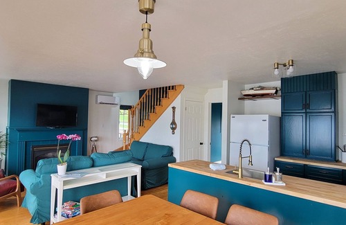 Alexandria Bay House | The Ledges Resort and Marina, Lighthouse