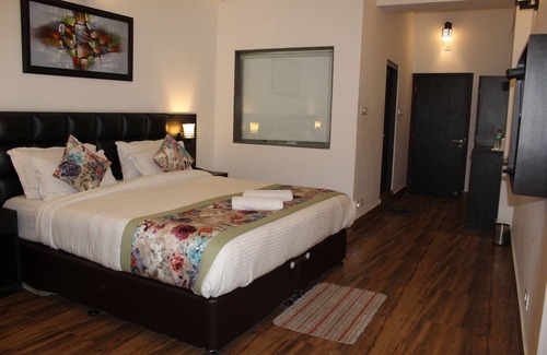 Sungava Hotel | The Leenor Regency