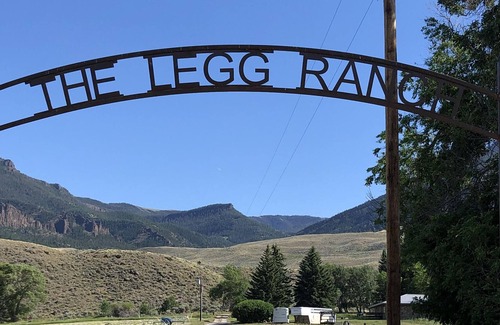 Wapiti House | The Legg Ranch House Close to Yellowstone