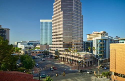 Downtown Tucson Hotel | The Leo Kent Hotel, Tucson, a Tribute Portfolio Hotel