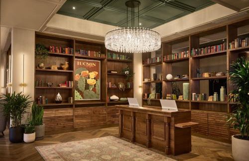 Downtown Tucson Hotel | The Leo Kent Hotel, Tucson, a Tribute Portfolio Hotel