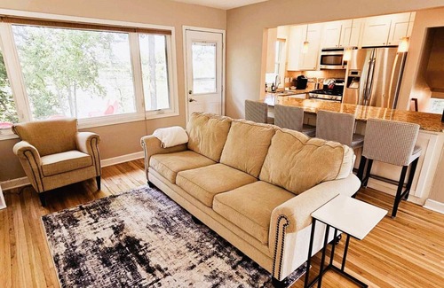 Excelsior House | The Lily Pad