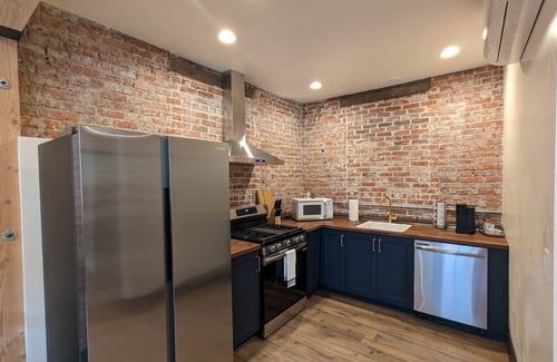 Wallace Apartment | The Linden Lofts at Albertini’s- Downtown Luxury Lofts # 2