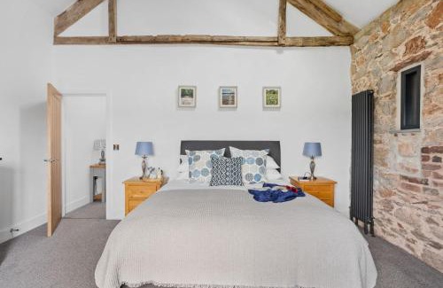 Paignton House | The Linhay, Higher Yalberton Farm