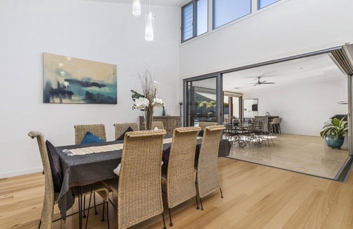 Port Macquarie House | The Links retreat at Lighthouse Beach