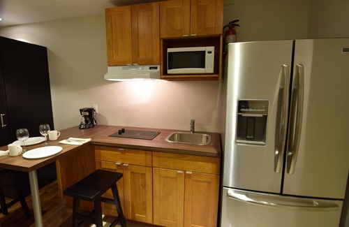 Chetwynd Hotel | The Lion Inn & Suites