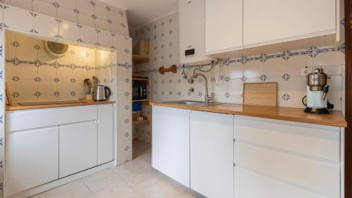 Santa Engracia Apartment | The Lisbon Serenity Apartment by LovelyStay