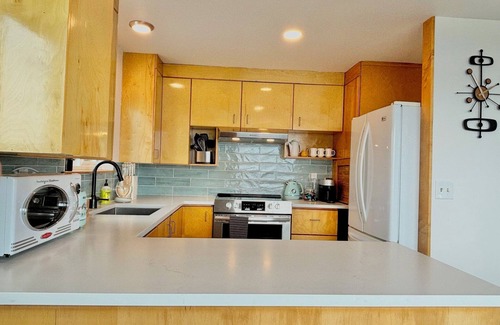 Clinton House | The Little Blue Whale Watcher on Whidbey Island