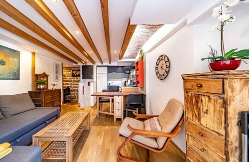 Puvis De Chavannes - Le Lycee Apartment | The Little Crequi - Unique apartment 2 people - Foch