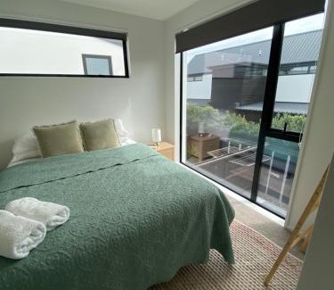 Saint Albans Villa | The little Gem at Merivale -1km to Central city