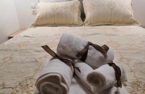 Kastraki Apartment | The Little Gem Under The Rocks