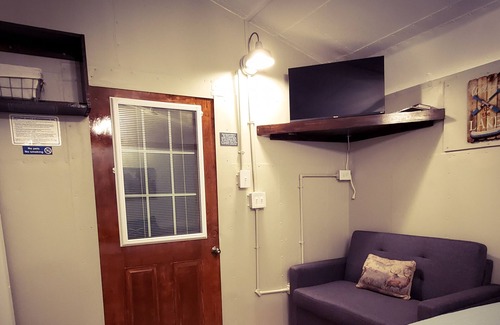 Monticello Cabin | The Little Hideaway at Beaver Creek (1 mile from Beaver Creek Marina)