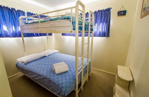 Agnes Water House | The Little House - Pet-friendly beach cottage