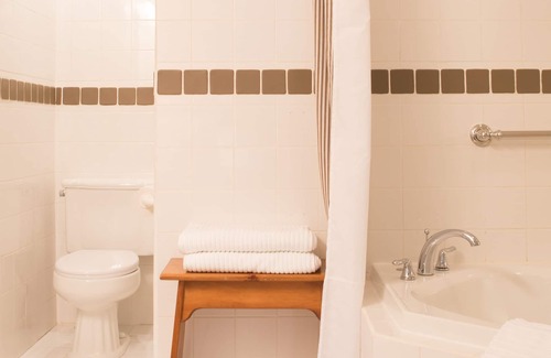 Bayfield Hotel | The Little Inn of Bayfield