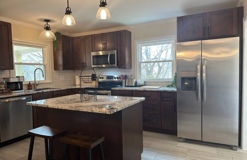 Townsend House | The Little River Farmhouse – Your Smoky Mountain Riverside Retreat
