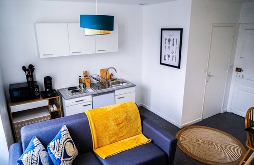 Chateauroux Apartment | The Little Sailor - Cozy - Wireless - Near Downtown