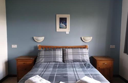 Lewis and Harris Hotel | The Loch Erisort